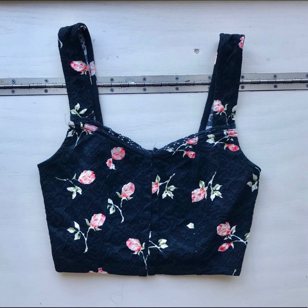 Urban outfitters floral crop top!